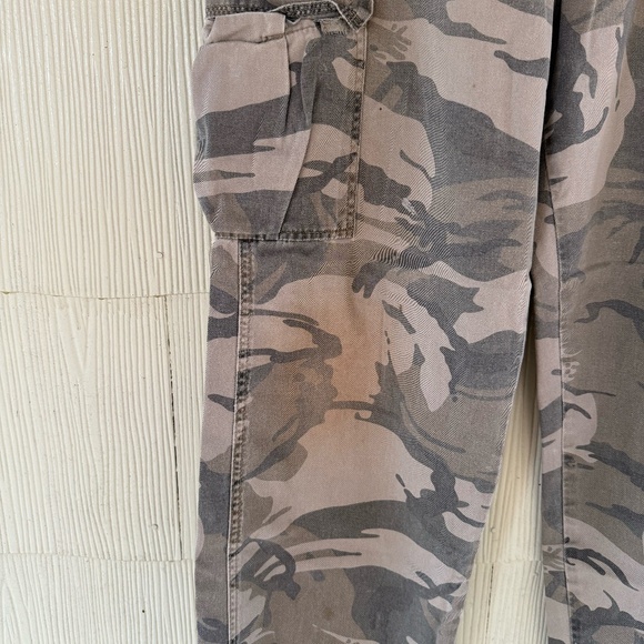 Vintage Wrangler Camo Cargo Pants - Picture 2 of 7